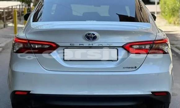Buy Used Toyota Camry White Car in Juba in South Sudan Buy Used Toyota Camry White Car in Juba in South Sudan