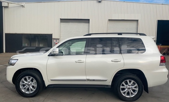 اشتري مستعمل Toyota Land Cruiser White سيارة في Juba في South Sudan اشتري مستعمل Toyota Land Cruiser White سيارة في Juba في South Sudan