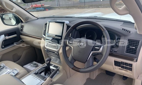اشتري مستعمل Toyota Land Cruiser White سيارة في Juba في South Sudan اشتري مستعمل Toyota Land Cruiser White سيارة في Juba في South Sudan