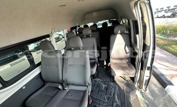 اشتري مستعمل Toyota Hiace White سيارة في Juba في South Sudan اشتري مستعمل Toyota Hiace White سيارة في Juba في South Sudan