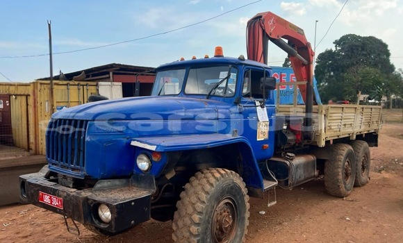 Buy Used Iveco Cargo Blue Truck in Juba in South Sudan