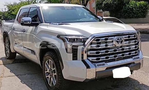 Buy Used Toyota Tundra White Car in Juba in South Sudan