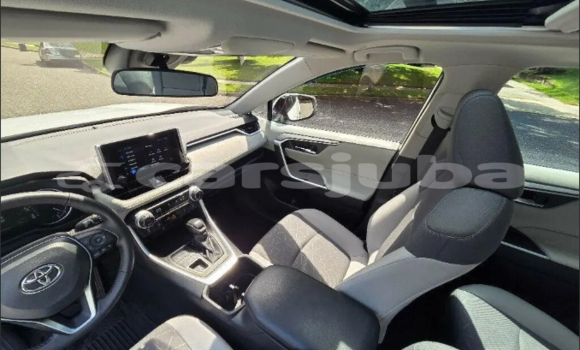 Buy Used Toyota RAV4 White Car in Malakal in South Sudan Buy Used Toyota RAV4 White Car in Malakal in South Sudan