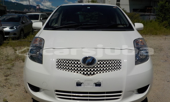 اشتري مستعمل Toyota Vitz White سيارة في Juba في South Sudan اشتري مستعمل Toyota Vitz White سيارة في Juba في South Sudan