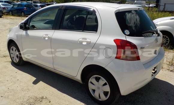اشتري مستعمل Toyota Vitz White سيارة في Juba في South Sudan اشتري مستعمل Toyota Vitz White سيارة في Juba في South Sudan