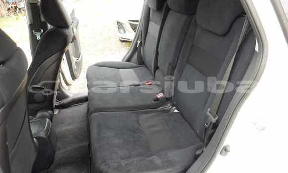 اشتري مستعمل Honda CR-V White سيارة في Juba في South Sudan اشتري مستعمل Honda CR-V White سيارة في Juba في South Sudan