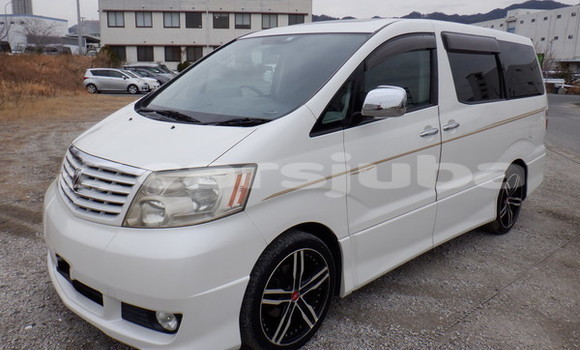 Buy Used Toyota Alphard White Car in Juba in South Sudan