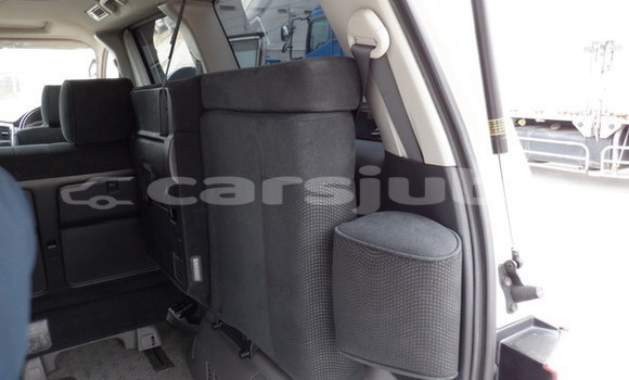 اشتري مستعمل Toyota Alphard White سيارة في Juba في South Sudan اشتري مستعمل Toyota Alphard White سيارة في Juba في South Sudan
