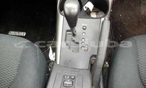 اشتري مستعمل Toyota RAV 4 White سيارة في Juba في South Sudan اشتري مستعمل Toyota RAV 4 White سيارة في Juba في South Sudan