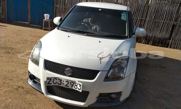 Buy Import Suzuki Verona White Car in Juba in South Sudan