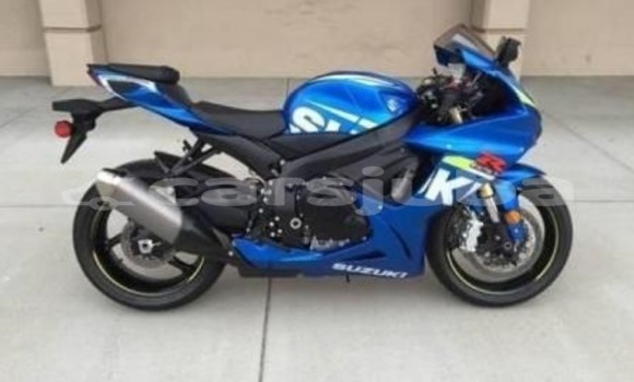 Buy Used BMW 2000 C/CS Blue Car in Malakal in South Sudan