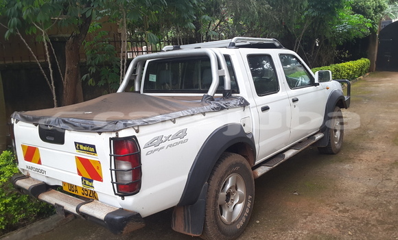 Buy Used Nissan UD White Truck in Juba in South Sudan Buy Used Nissan UD White Truck in Juba in South Sudan