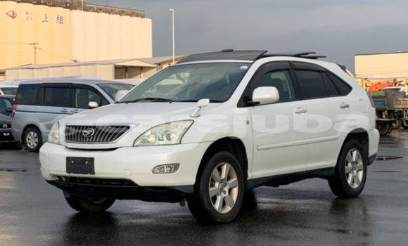 Buy Used Toyota Harrier White Car in Juba in South Sudan