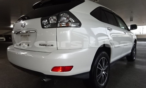 اشتري مستعمل Toyota Harrier White سيارة في Juba في South Sudan اشتري مستعمل Toyota Harrier White سيارة في Juba في South Sudan
