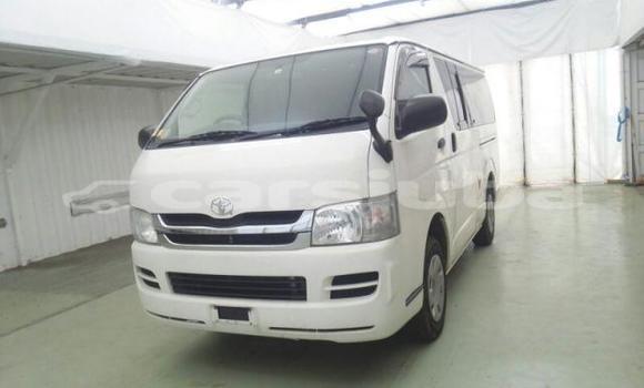 اشتري Imported Toyota Hiace White سيارة في Juba في South Sudan اشتري Imported Toyota Hiace White سيارة في Juba في South Sudan