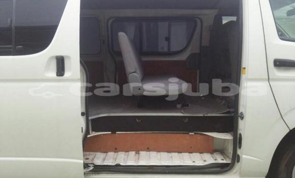 اشتري Imported Toyota Hiace White سيارة في Juba في South Sudan اشتري Imported Toyota Hiace White سيارة في Juba في South Sudan