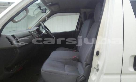 اشتري Imported Toyota Hiace White سيارة في Juba في South Sudan اشتري Imported Toyota Hiace White سيارة في Juba في South Sudan